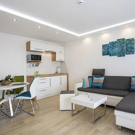 Adrion.10 Apartmán